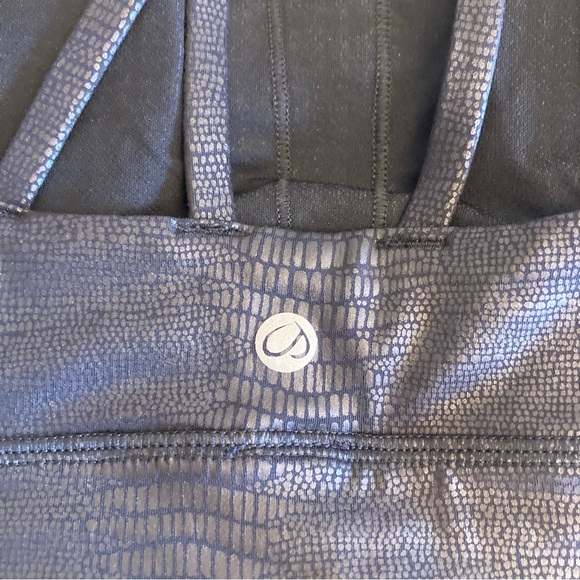 NWT crz yoga long line sports bra size large faux leather lizard - Picture 9 of 11